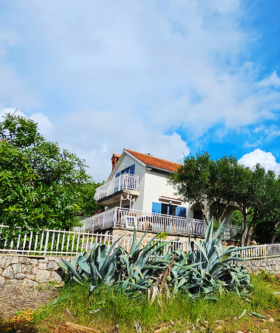 Guest house Rogici - Starigrad Kroatien - Haus von unten3